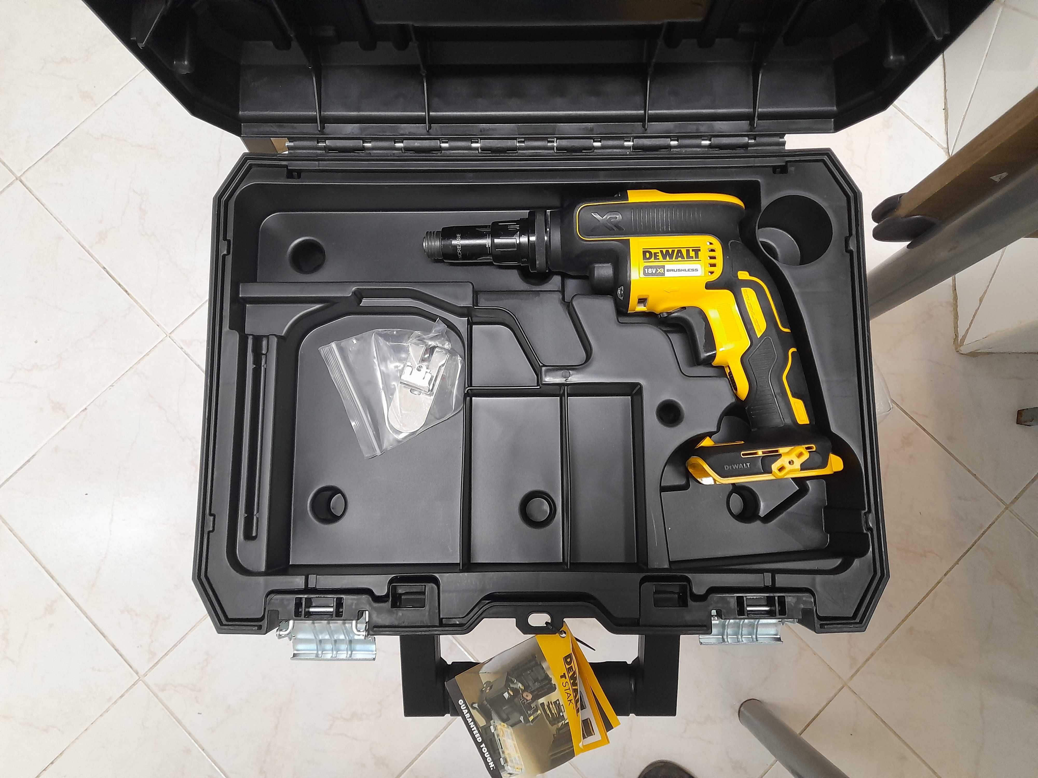 Aparafusadora Pladur dewalt