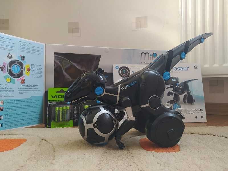 Интерактивный робот-динозавр Мипозавр (Miposaur) от WowWee