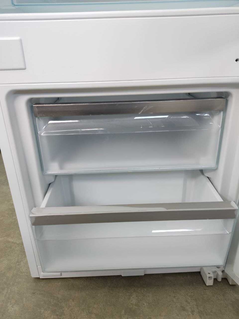 Холодильник під забудову Miele KF 7731 E | Міле |