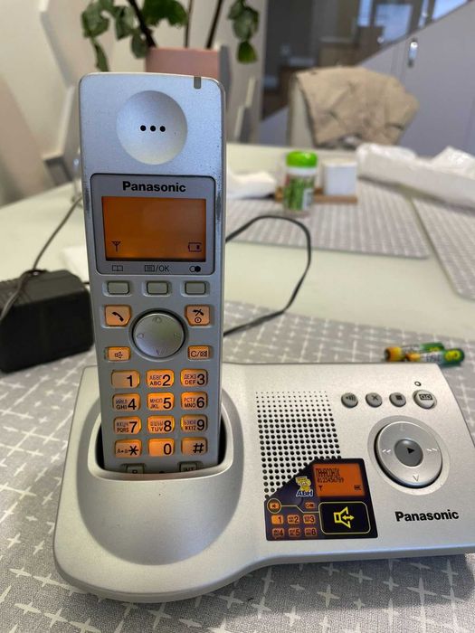 Телефон Panasonic