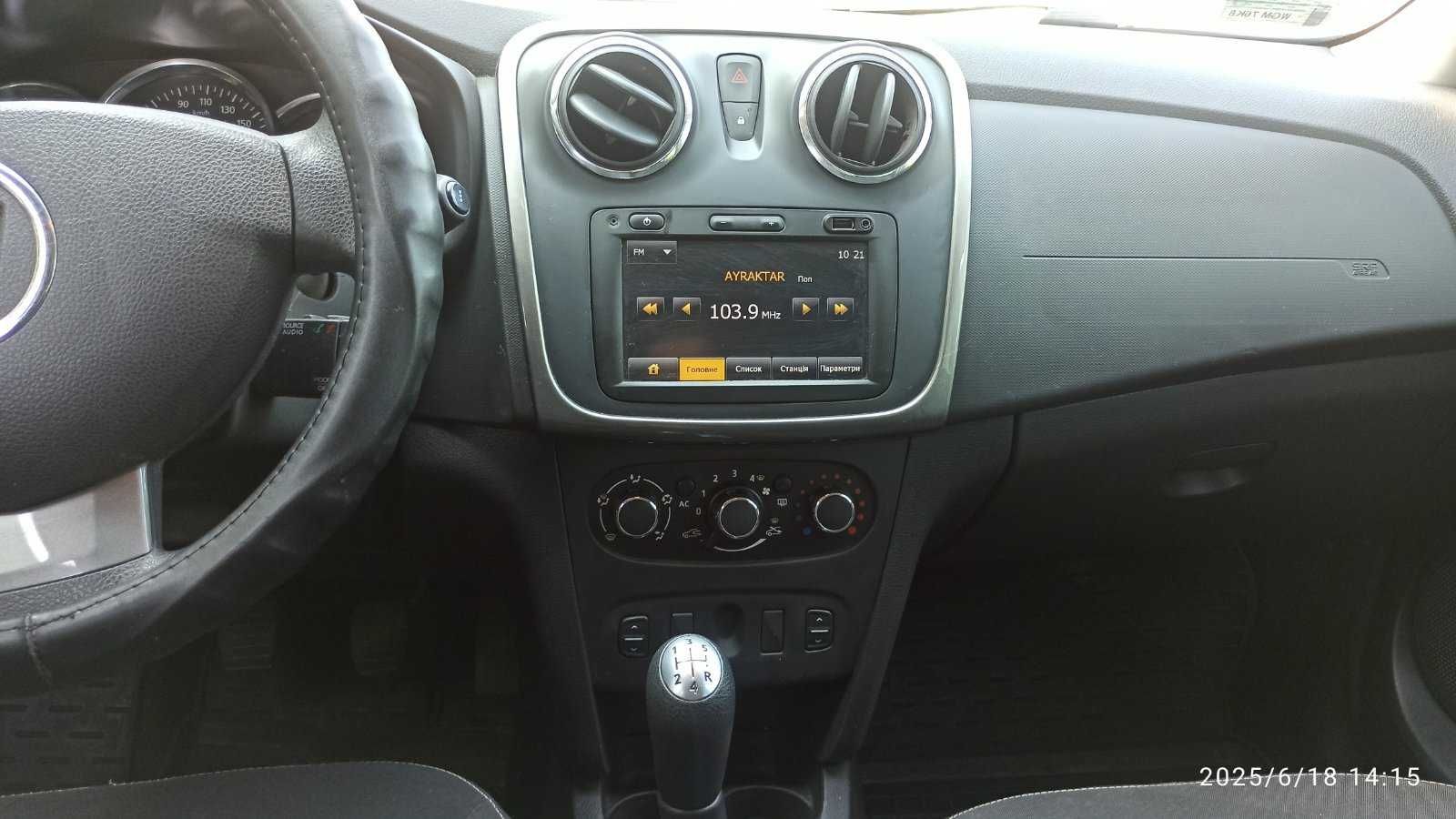 Dacha Sandero 2013