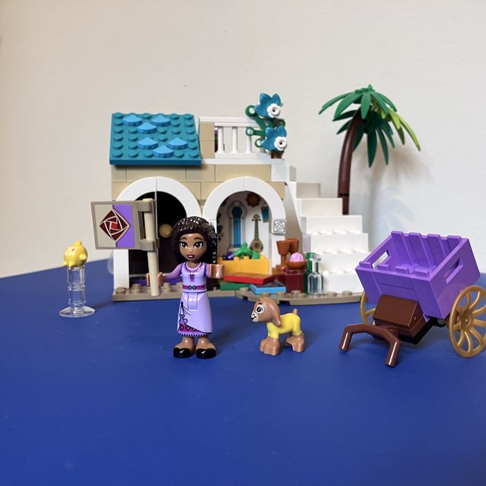 LEGO 43223 Аша в місті Росас Дісней