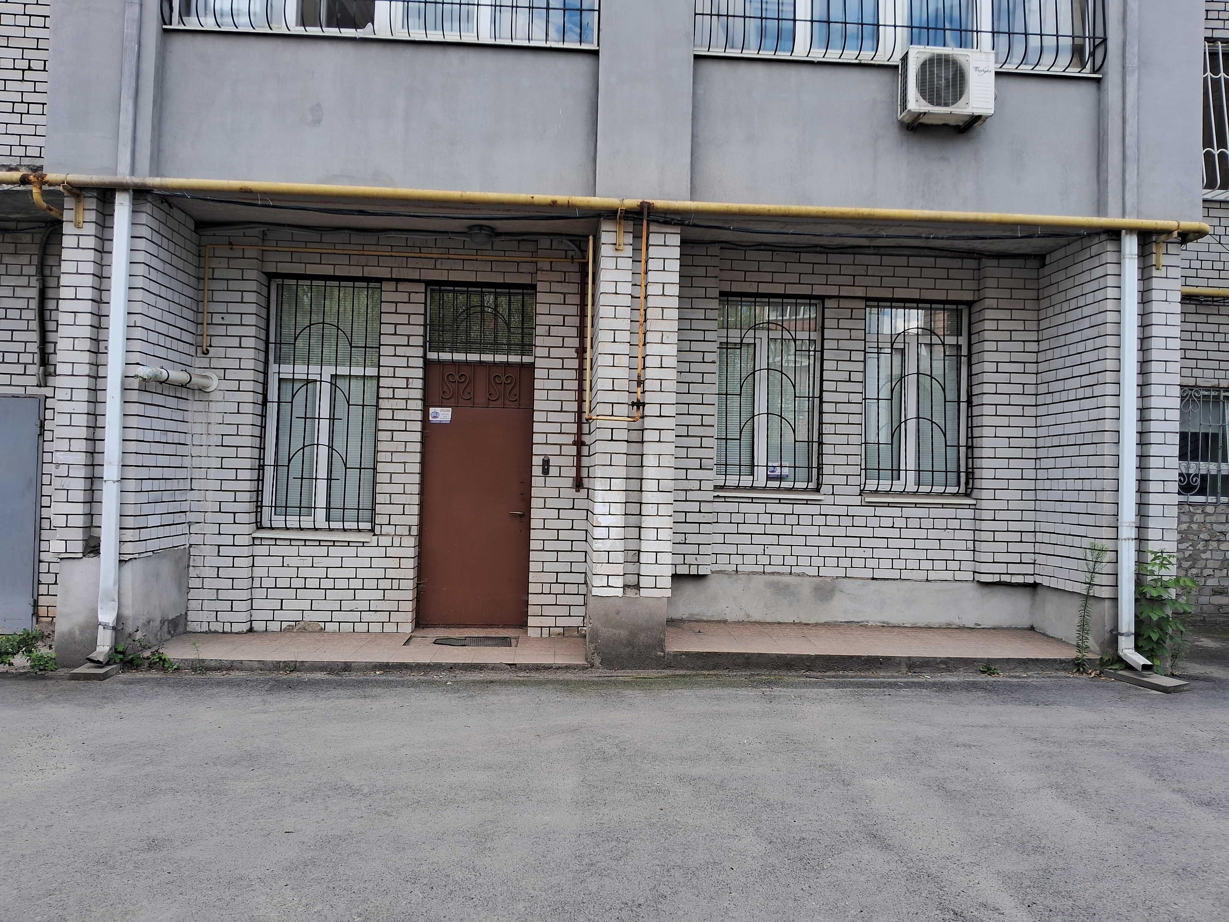 Продам помещение об. пл. 85 кв.м, ул. Космическая р-н Победа 4