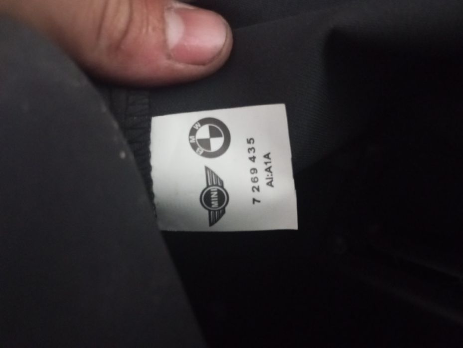 Defletor vento para aplicação directa cabrio série 3 na cor preto