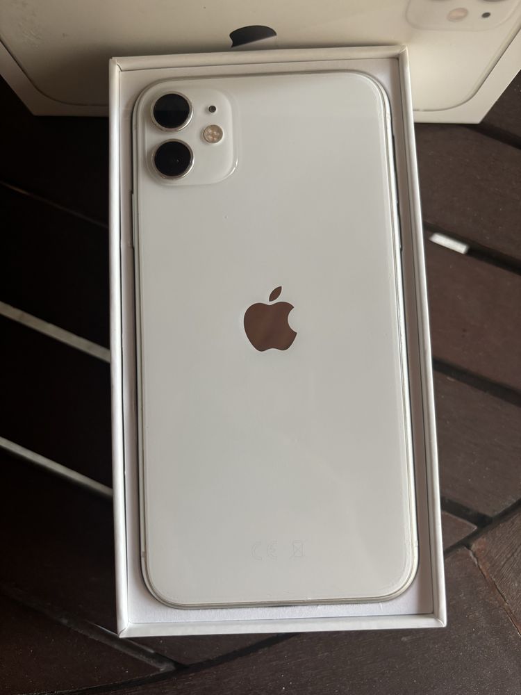 iPhone 11 128GB BRANCO