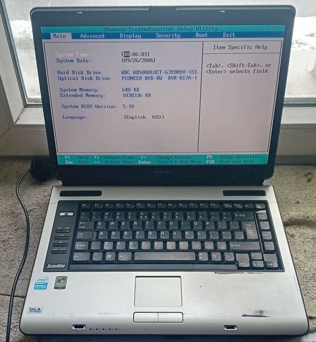 u(44) laptop Toshiba A100-036