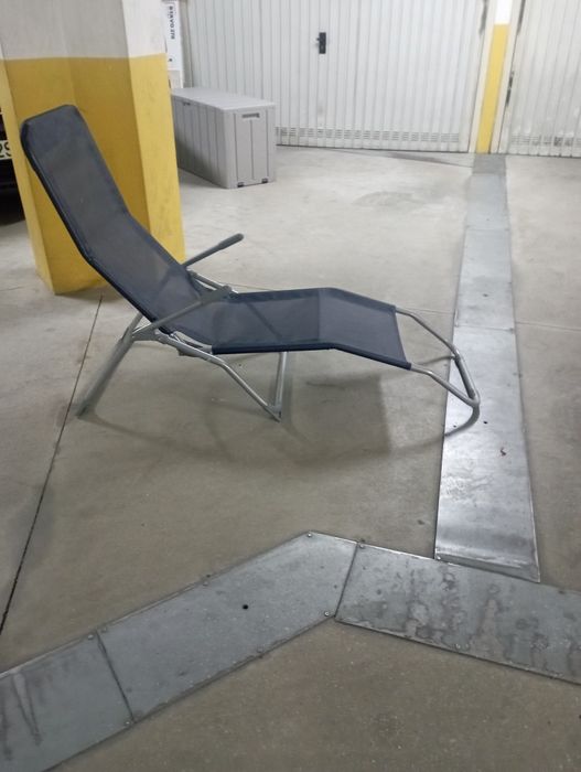 Cadeira de descanso de jardim