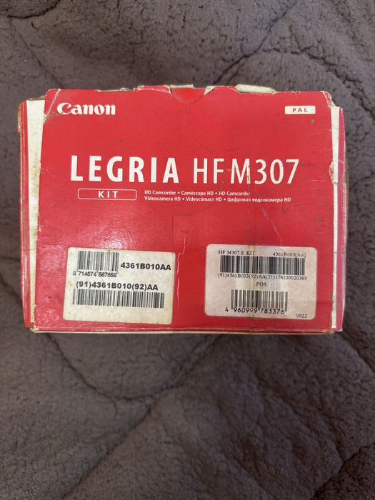 Продам відеокамеру Canon LEGRIA HF M307 — комплект, хороший стан