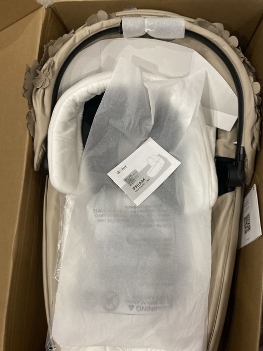 Люлька Cybex Priam Lux Simply Flowers Beige нова