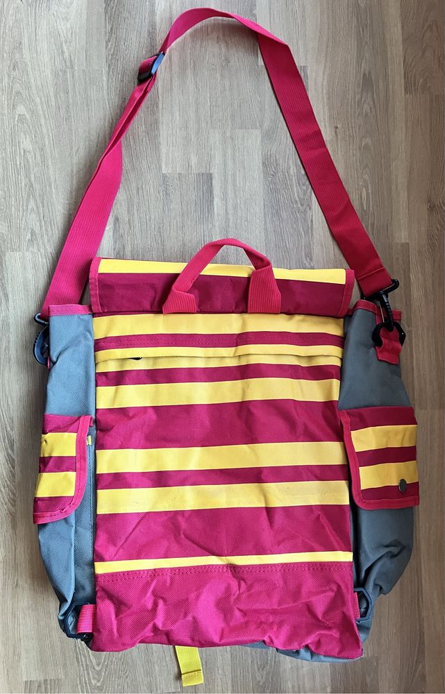 Bolsa mochila Harry Potter Gryffindor sem uso