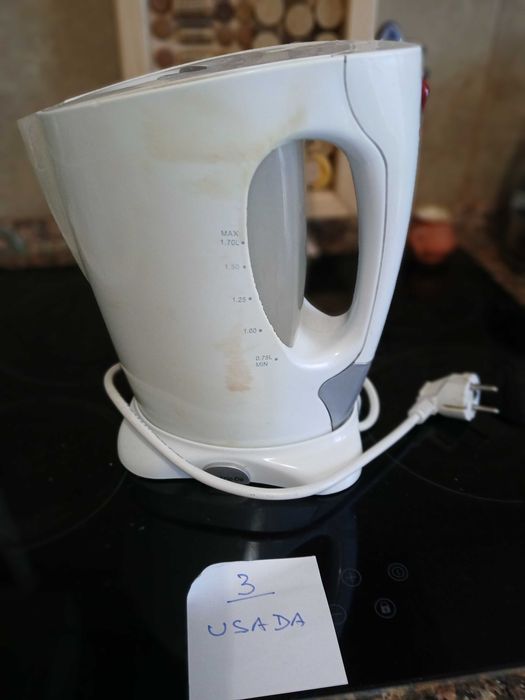 Cafeteiras usadas a funcionar bem.