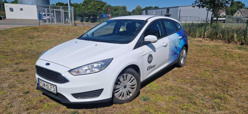 FORD FOCUS 1.6 Auta służbowe