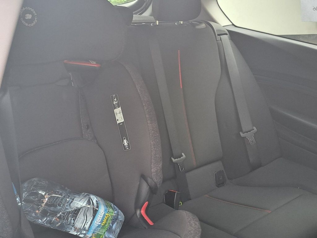 BMW 116d com 100cv de 2014 com 226000kms. 10.250€..