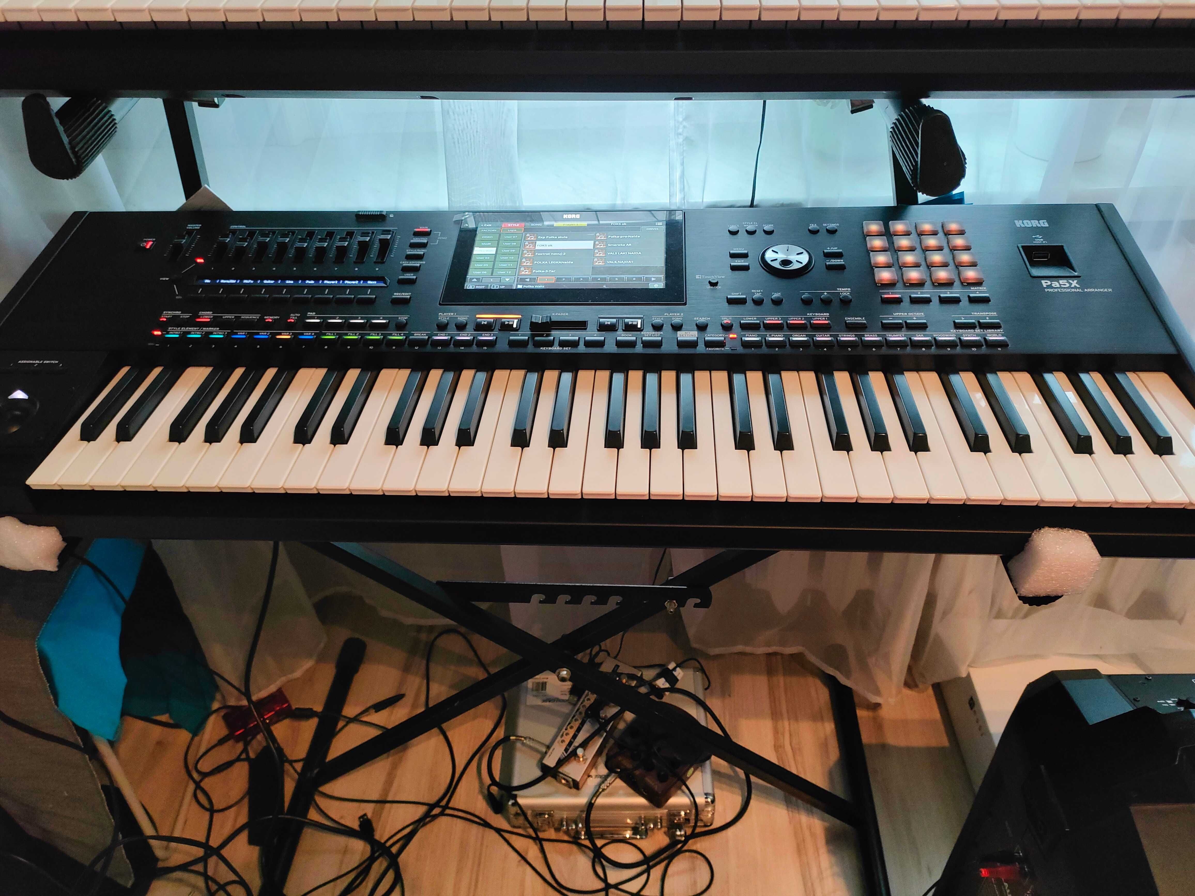 Korg PA 5X 61 kl. + TWARDY FUTERAŁ