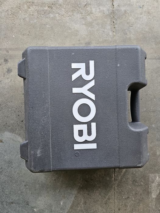 Frezarka górnowrzecionowa Ryobi ERT1400RV
