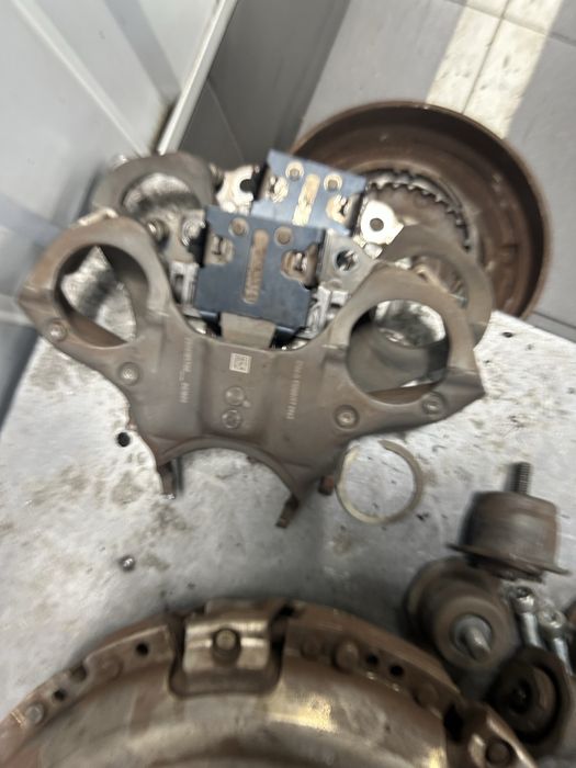 Вилка выбора передач Renault Duster DC4 2018