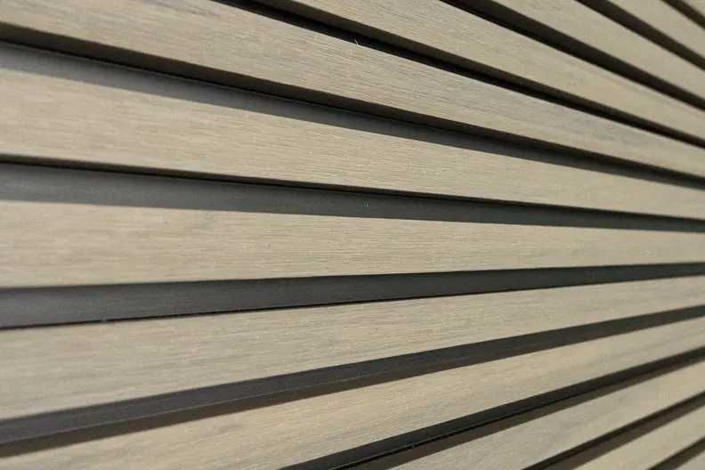 Lamele kompozytowe elewacyjne CZARNE TŁO panele elewacyjne ścienne mb.