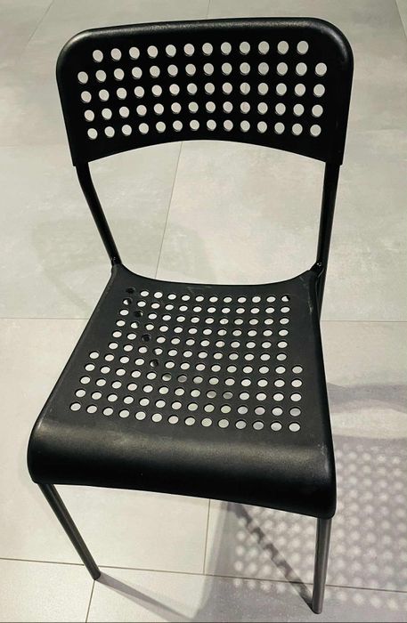 Krzesła Ikea komplet czarne 8 sztuk