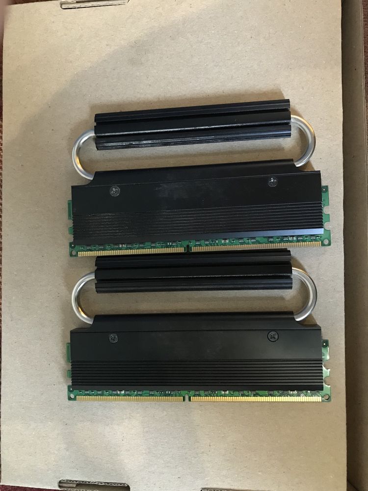 Оперативная память DDR2 2x2GB OCZ  PC2 9200 5-6-6 2.2v
