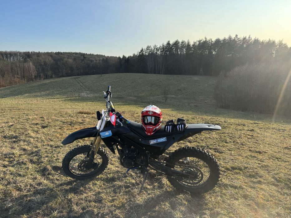 Sprzedaję motocykl Alfarad 250cc.