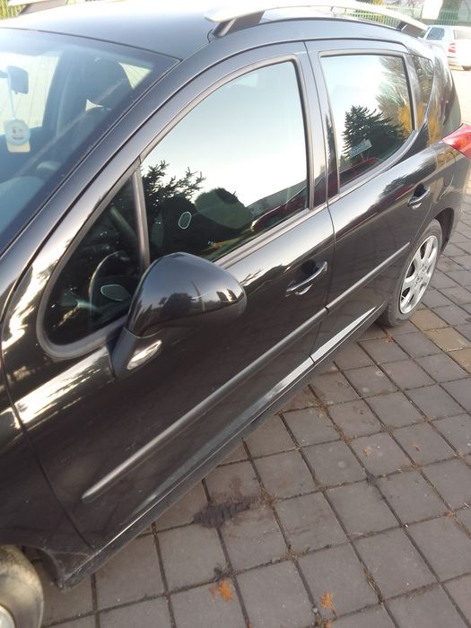 Продам пежо 207.  1.6тді