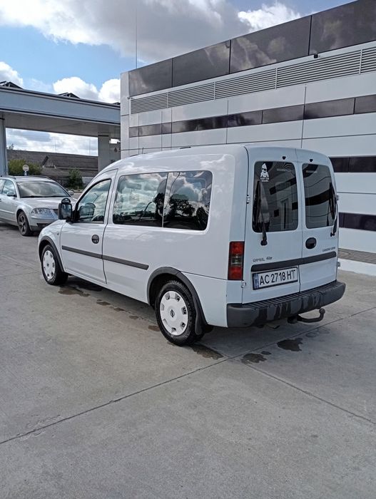 Продам Opel Combo 1.3д 2006р в гарному стані.