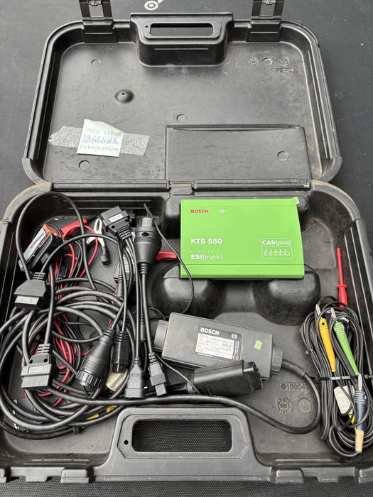 Сканер BOSCH KTS 550 ESI tronic