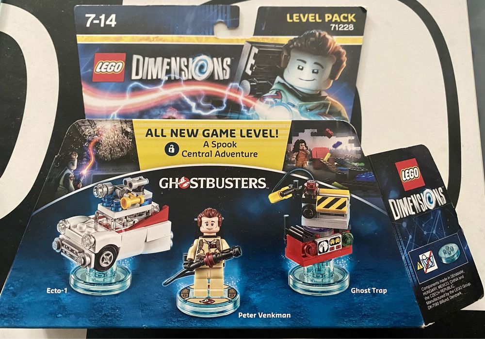 Vendo jogo lego dimensions + starter pack PS4