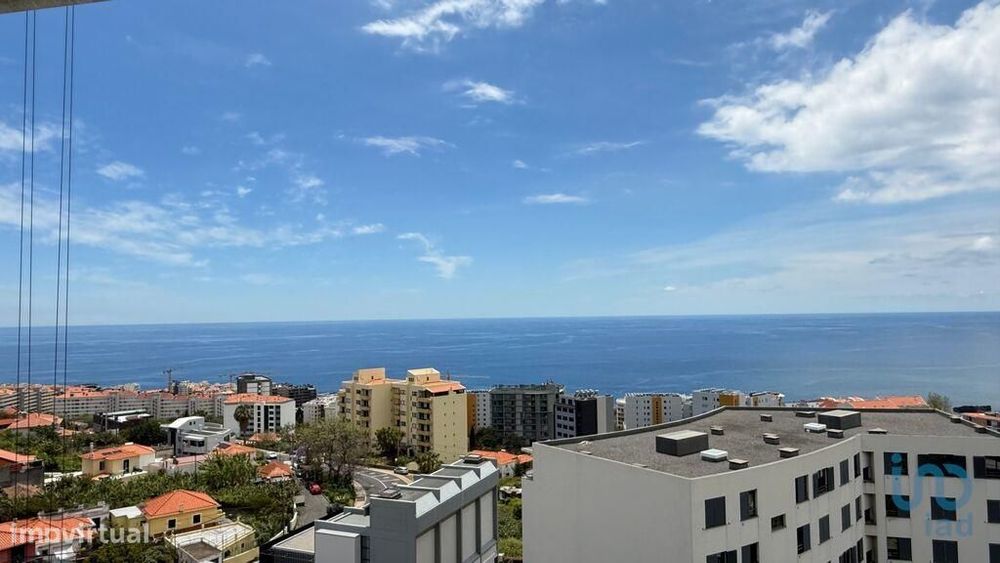 Apartamento T2 em São Martinho de 117,00 m2