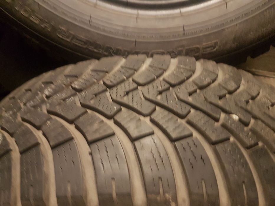 Opony zimowe R17 Falken 225/60/17