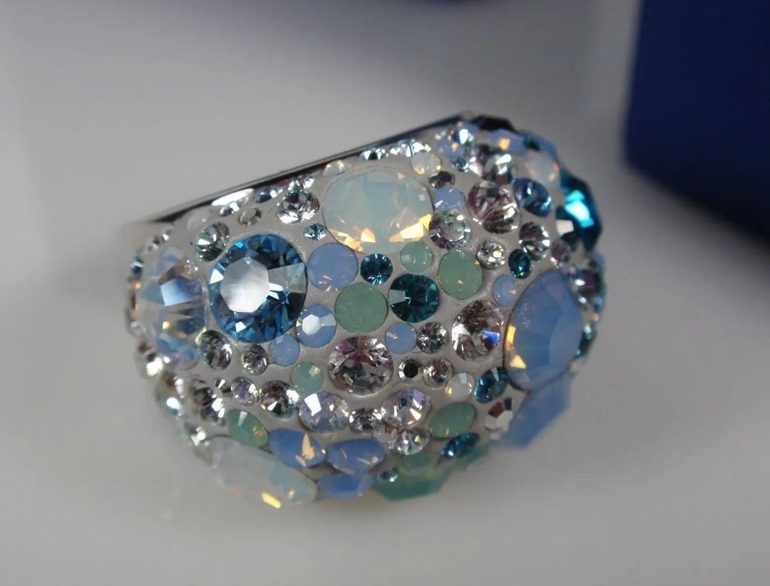 Swarovski pierścionek chic Blue Crystal rozm. 60