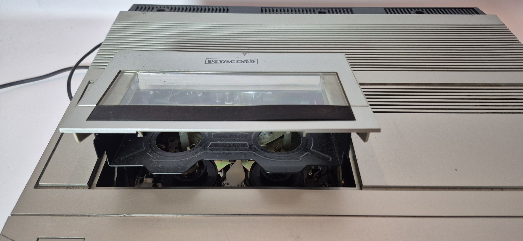 Magnetowid Rejestrator wideo Betamax Sanyo VTC - 5150 vintage 1983
