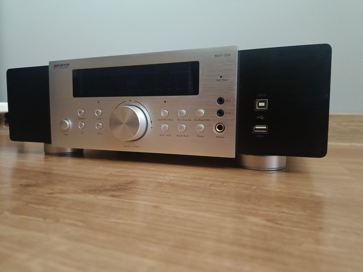 Wzmacniacz stereo Advance Acoustic MAX 250