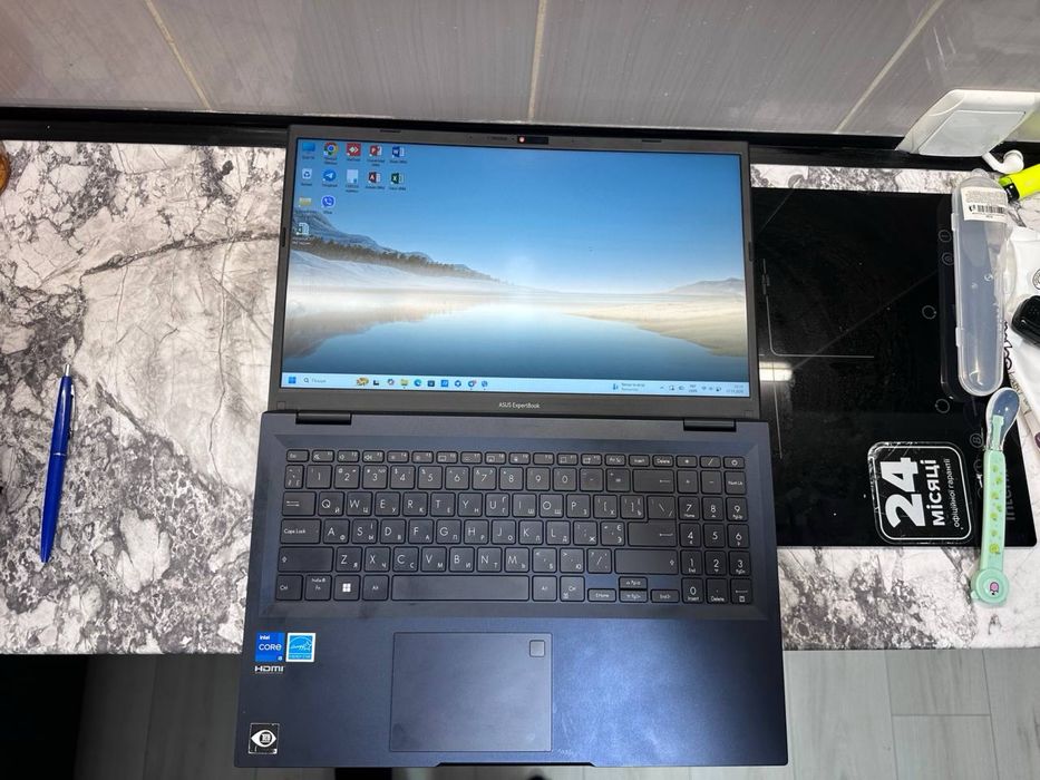 Ноутбук Asus Exspert Book