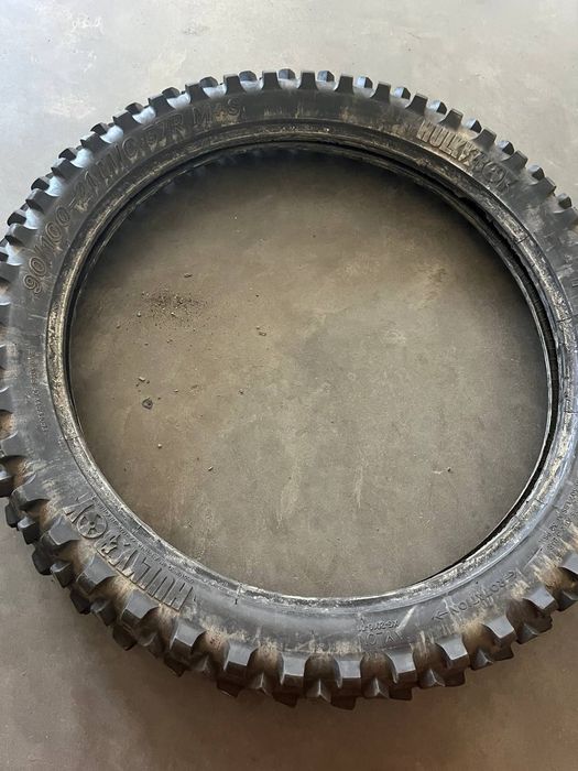 Гума X-grip 90/100 R21