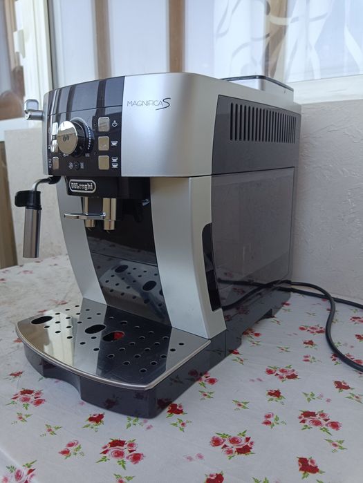 Кавомашина Delonghi Magnifica S