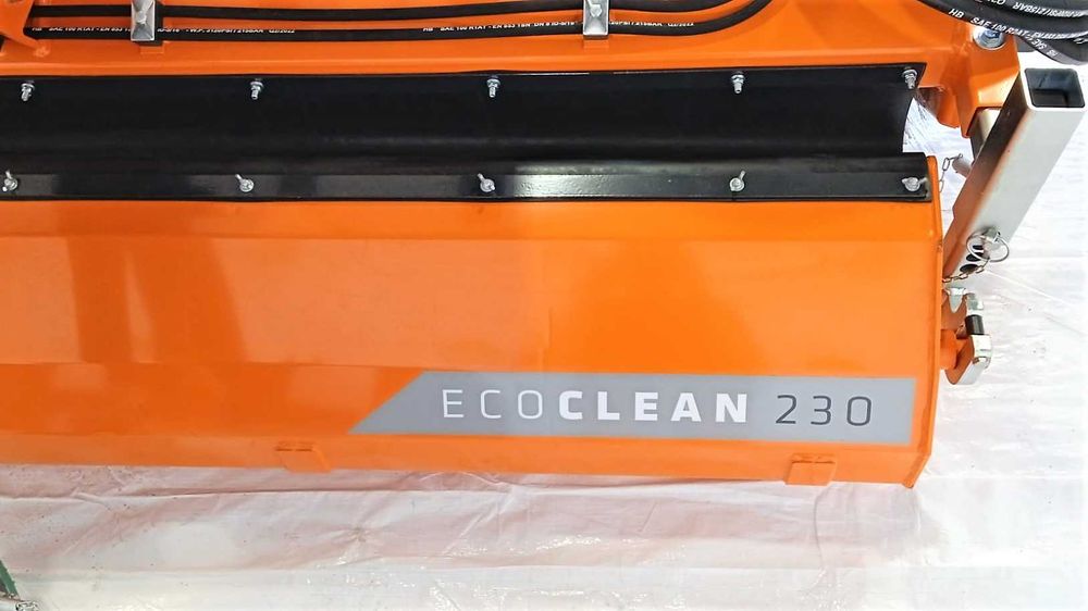 -Zamiatarka drogowa 2,3m Talex,pojemnik na wodę,szczotka boczna