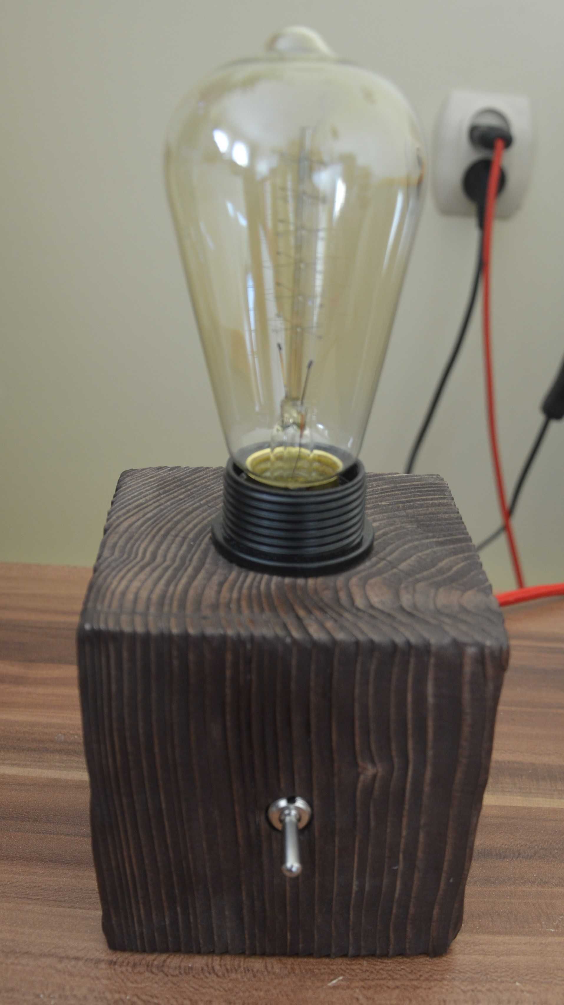 Lampka nocna LOFT