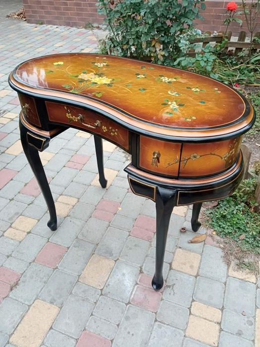 Выполняем реставрацию антикварной мебели.