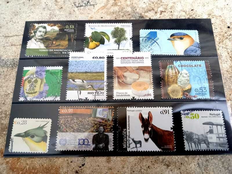 11 selos de Portugal Continental