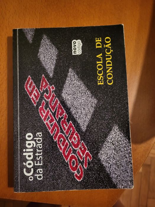 Livro "CÓDIGO ESTRADA"