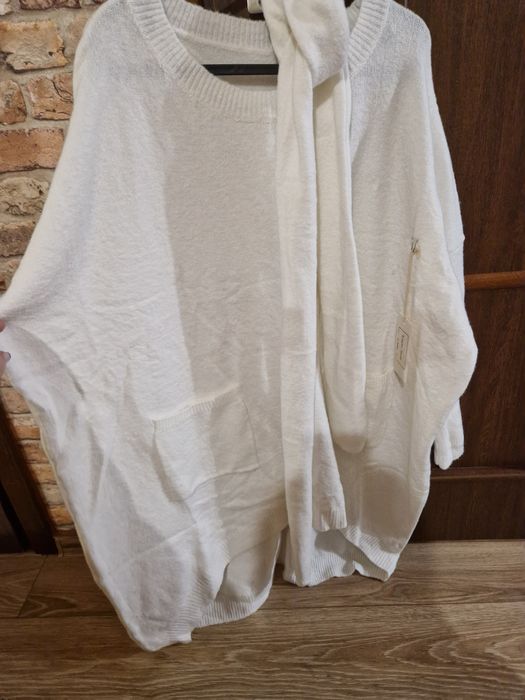 Sweter, tunika z szalikiem