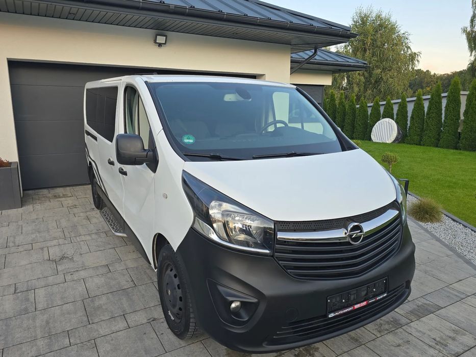 Opel Vivaro Long 2018r 1.6 9-Osób 2xDrzwiPrzes Kamera Navi Nawiewy Aso Oryg Lak