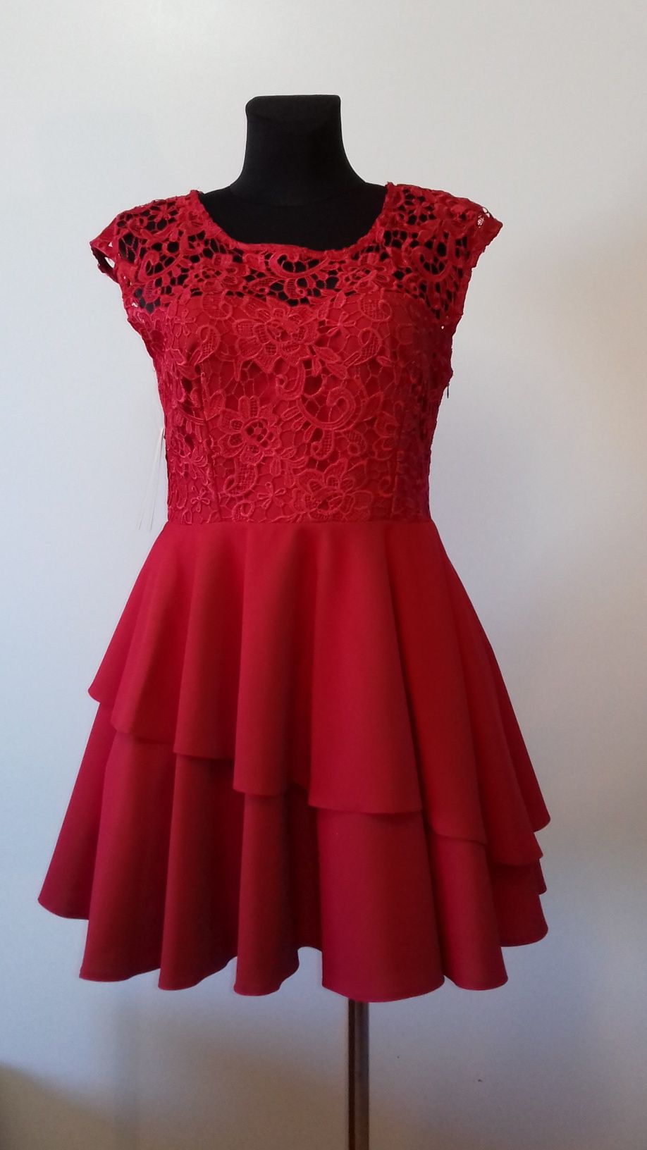 Sukienka czerwona, nowa, wesele, chrzciny, promocja, megapromocja