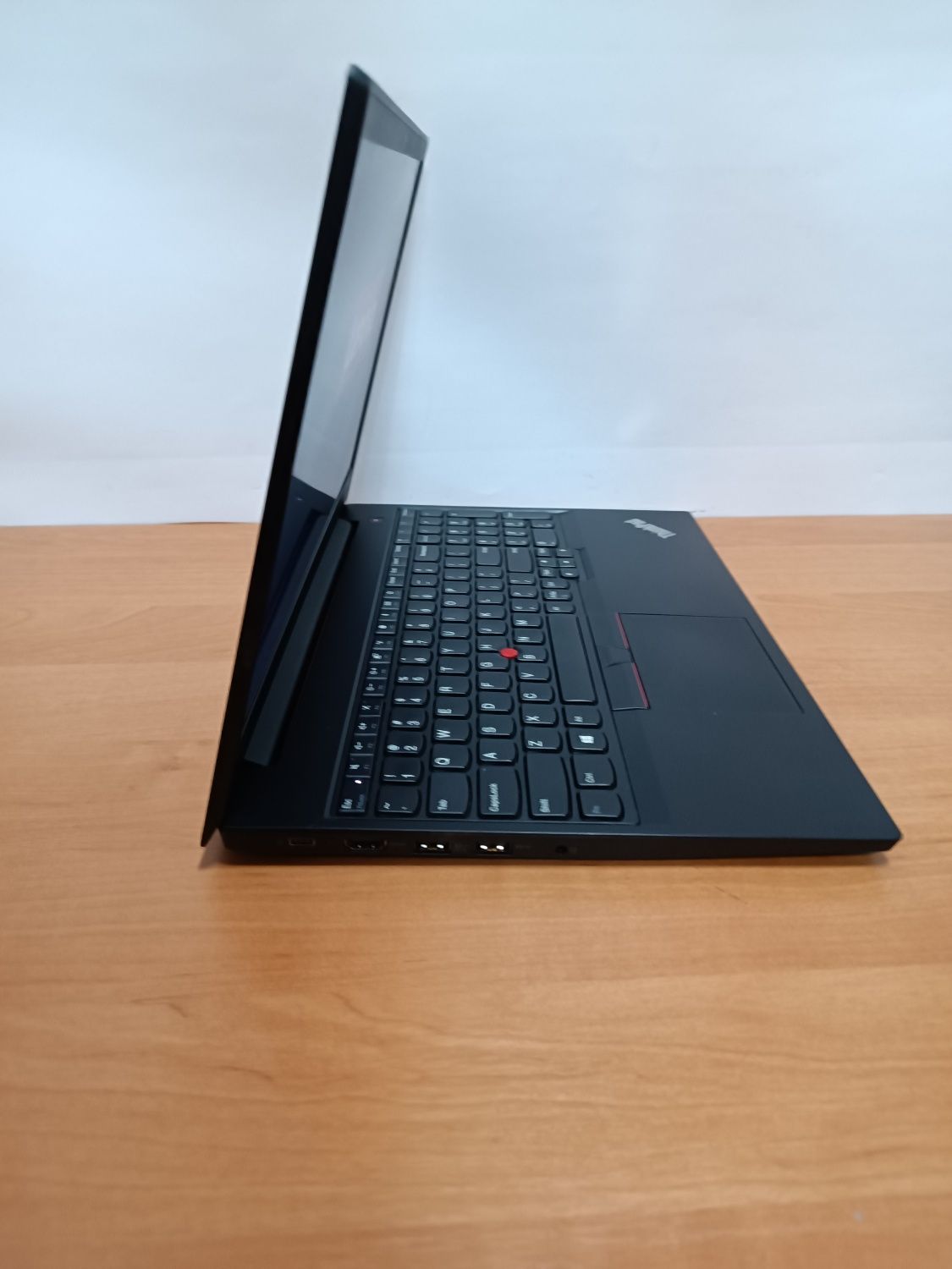Ноутбук Lenovo ThinkPad E595 Ryzen 5 16GB SSD 256GB FHD IPS Ultrabook
