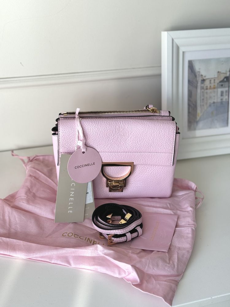 розовая сумка Coccinelle arlettis