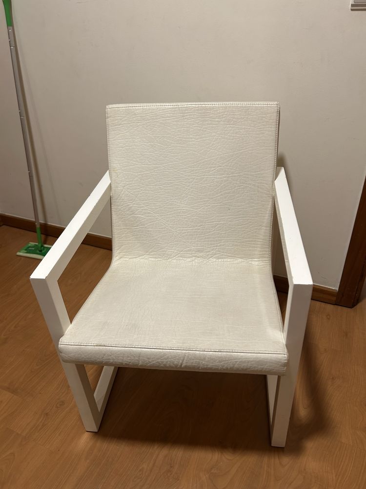 Vendo cadeirao branco