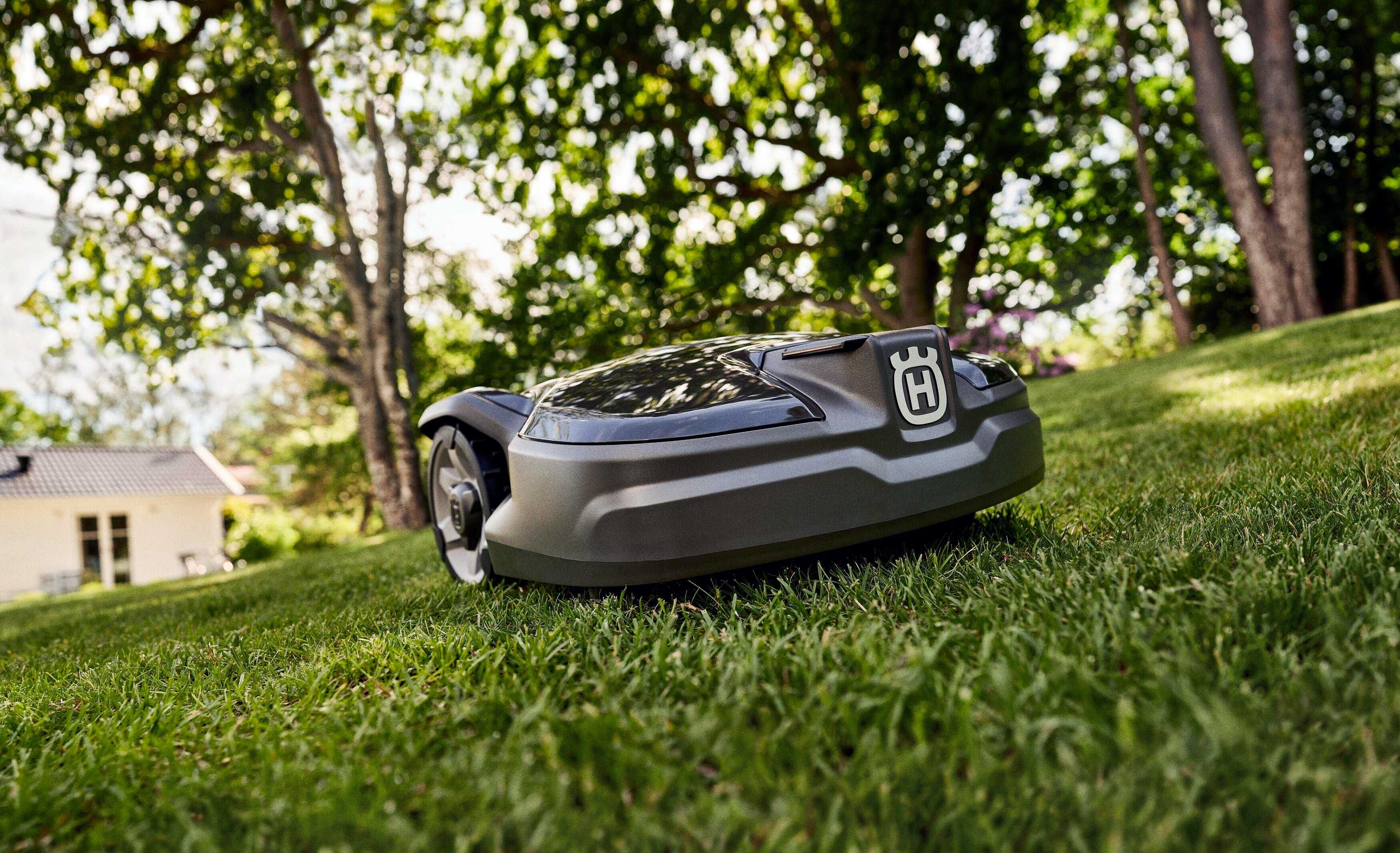 Kosiarka Automatyczna Robot Koszący - Husqvarna 305 - 600m2 Wysyłka
