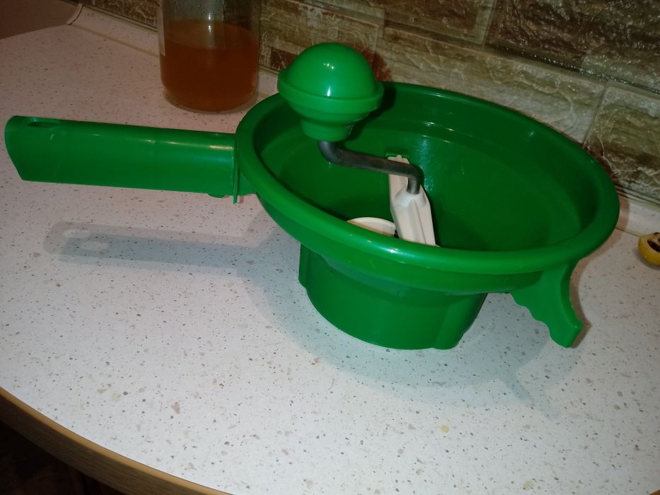 Urządzenie kuchenne do rozdrabniania