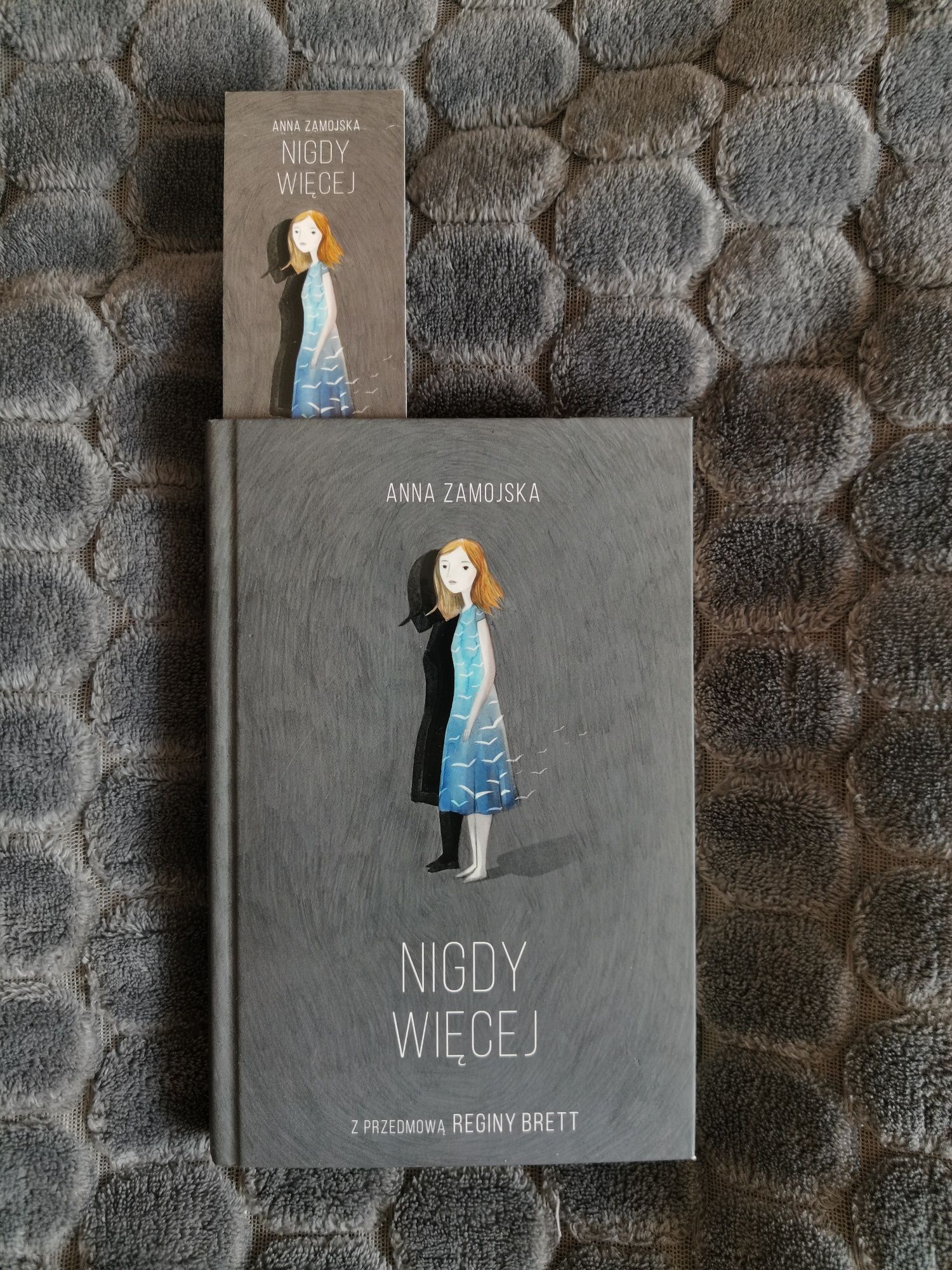 Książka "Nigdy Więcej"